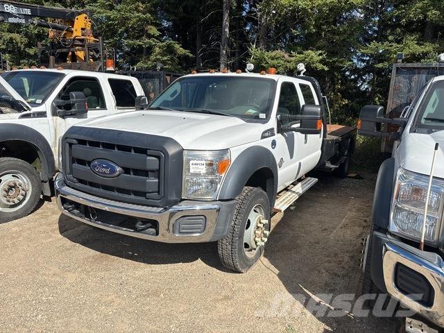 Ford F550 شاحنات مسطحة/مفصلية الجوانب