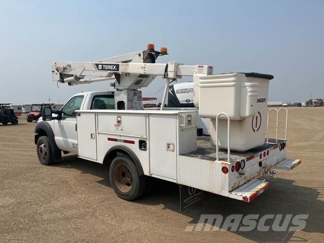 Ford F550 المنصات الهوائية المثبتة على شاحنة