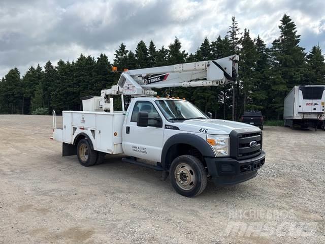Ford F550 المنصات الهوائية المثبتة على شاحنة