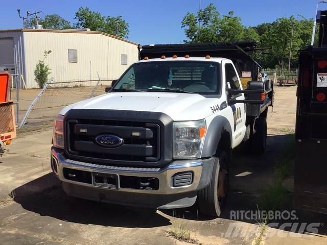 Ford F550 شاحنات قلابة