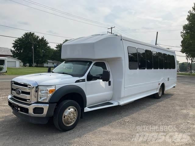 Ford F550 حافلة صغيرة