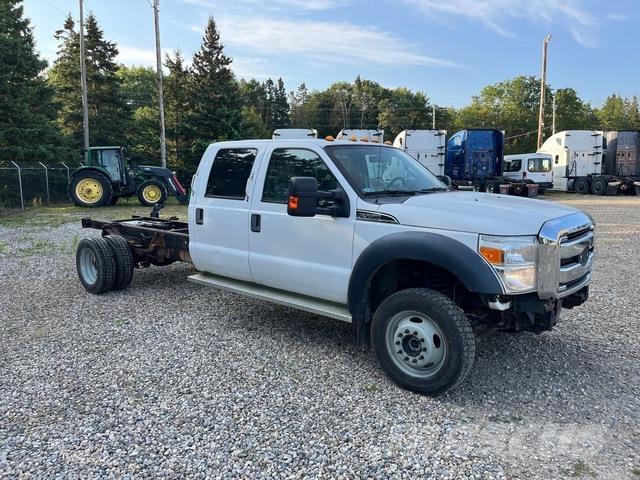 Ford F550 كابينة والداخلية