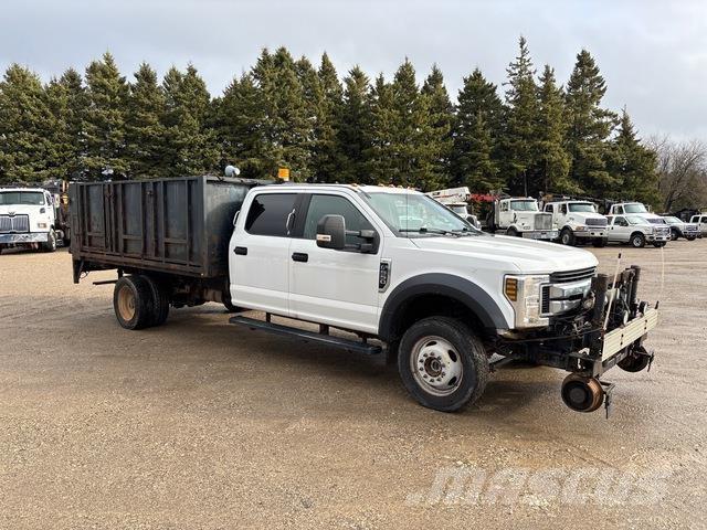 Ford F550 شاحنات مسطحة/مفصلية الجوانب
