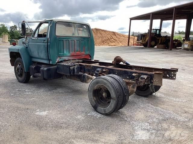 Ford F600 كابينة والداخلية