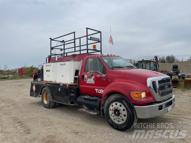 Ford F650 شاحنات ذات صهاريج