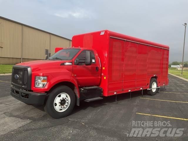 Ford F650 شاحنات نقل المشروبات