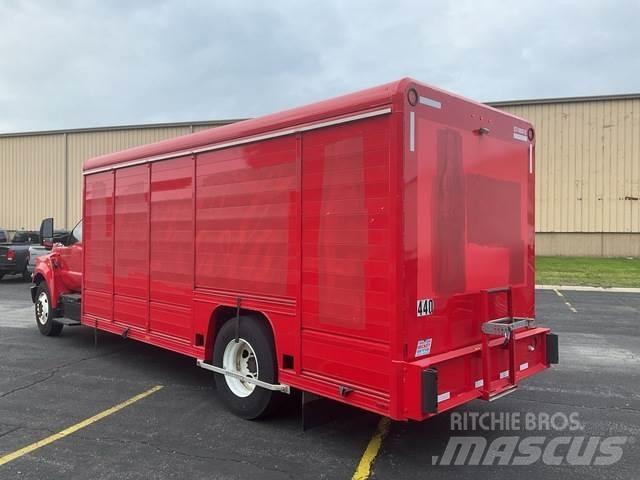 Ford F650 شاحنات نقل المشروبات