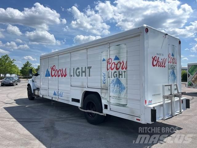 Ford F650 شاحنات نقل المشروبات