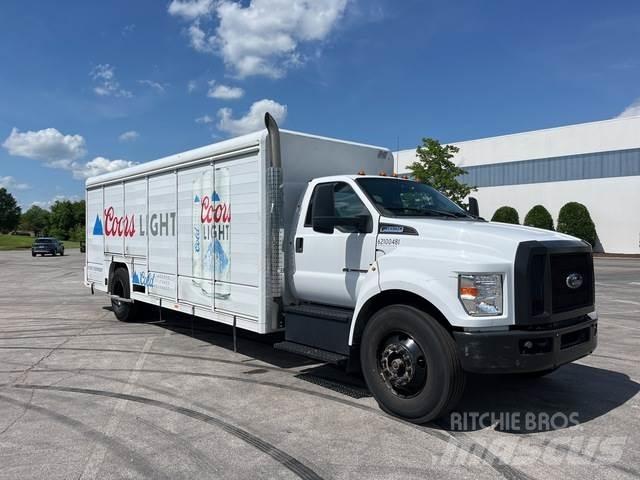 Ford F650 شاحنات نقل المشروبات