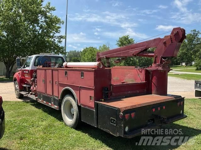 Ford F750 مركبات الأغراض العامة