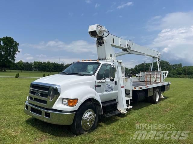 Ford F750 شاحنات مسطحة/مفصلية الجوانب