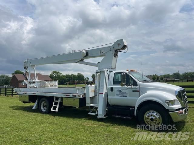 Ford F750 شاحنات مسطحة/مفصلية الجوانب
