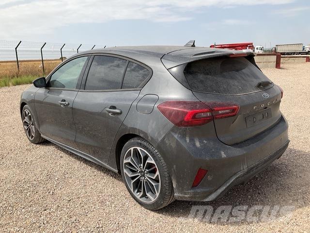 Ford Focus سيارات