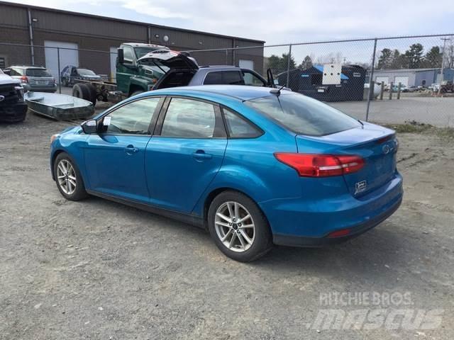 Ford Focus SE سيارات