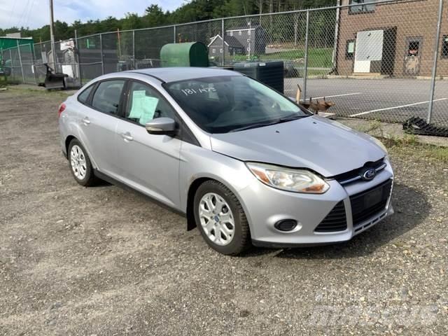 Ford Focus SE سيارات