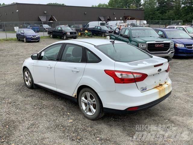 Ford Focus SE سيارات