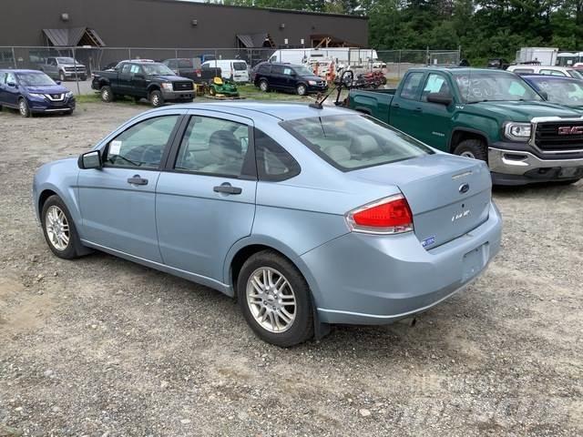 Ford Focus SE سيارات