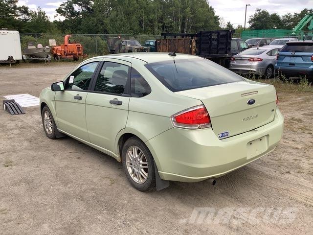 Ford Focus SE سيارات