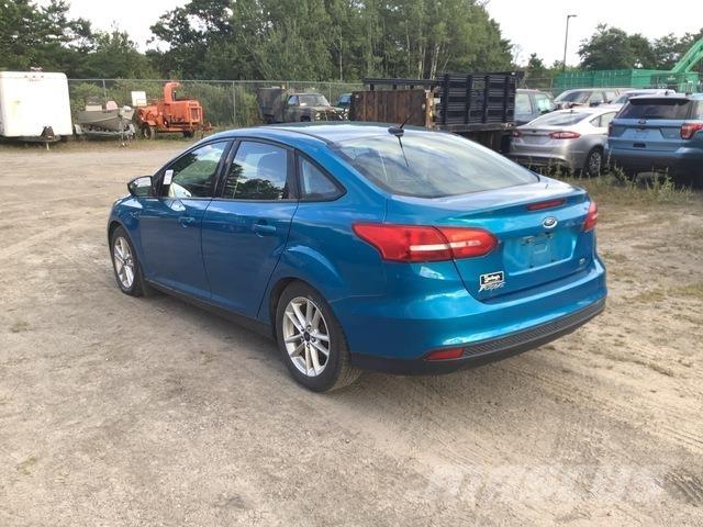 Ford Focus SE سيارات