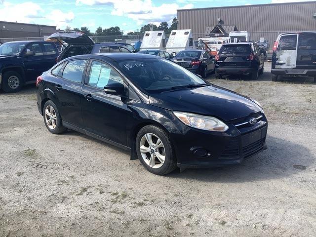 Ford Focus SE سيارات