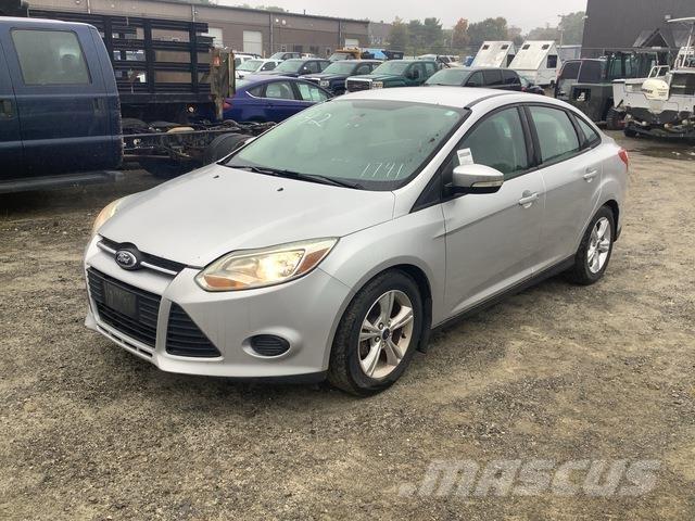 Ford Focus SE سيارات