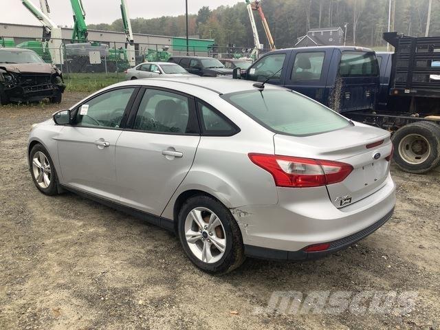 Ford Focus SE سيارات