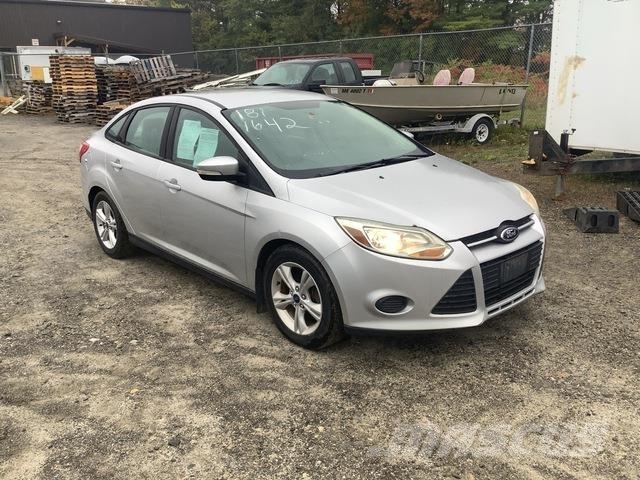 Ford Focus SE سيارات