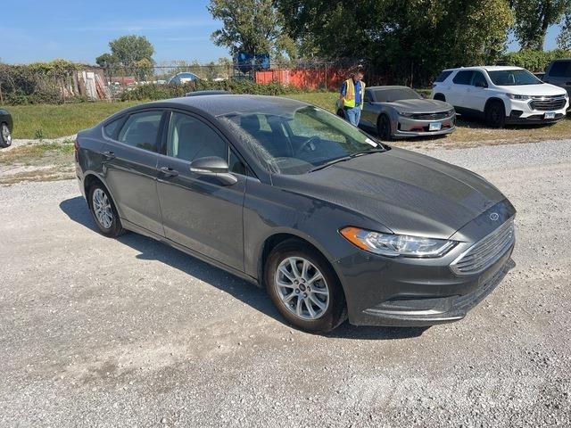 Ford Fusion سيارات