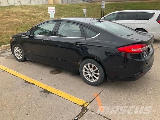 Ford Fusion سيارات
