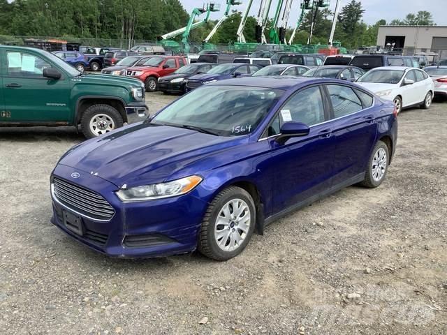 Ford Fusion S سيارات