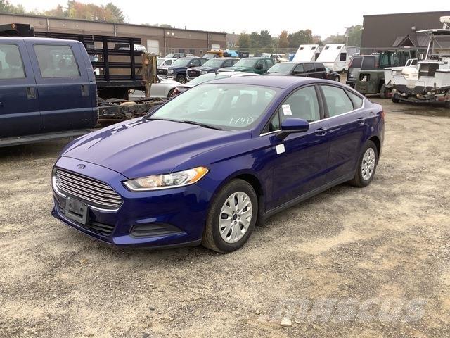 Ford Fusion S سيارات