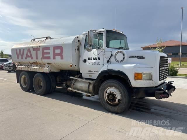 Ford L9000 صهاريج مياه