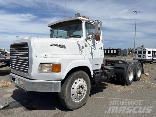 Ford L9000 وحدات الجر