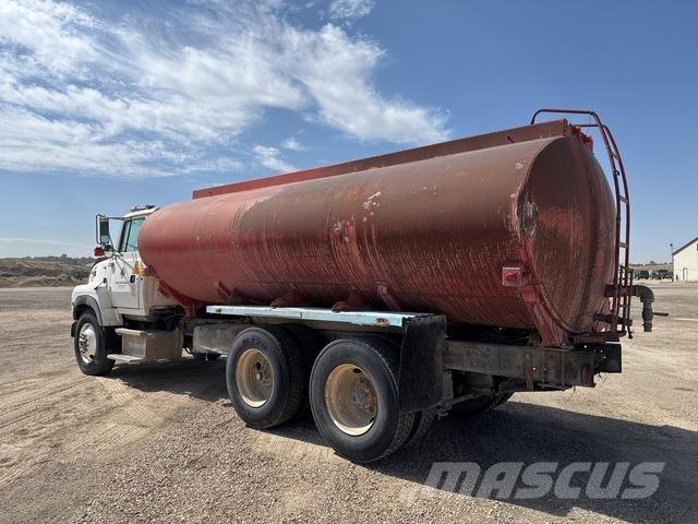 Ford L9000 صهاريج مياه