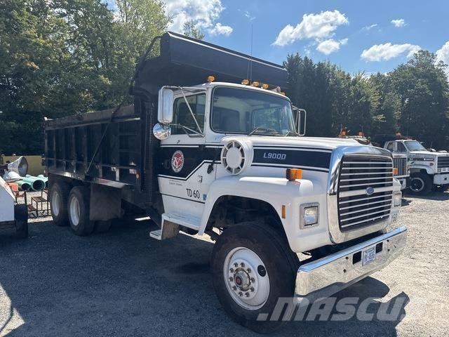 Ford L9000 شاحنات قلابة