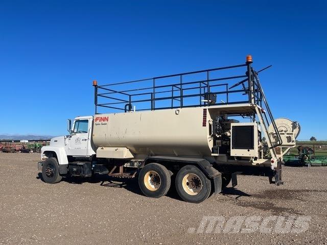 Ford L9000 ماكينات زراعية أخرى