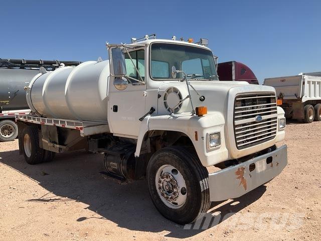 Ford LN8000F شاحنات مزدوجة / خلخلة