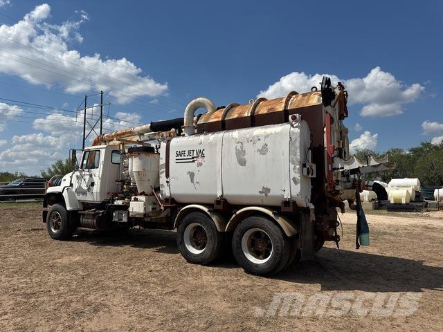 Ford LNT8000F حفارات زحافة