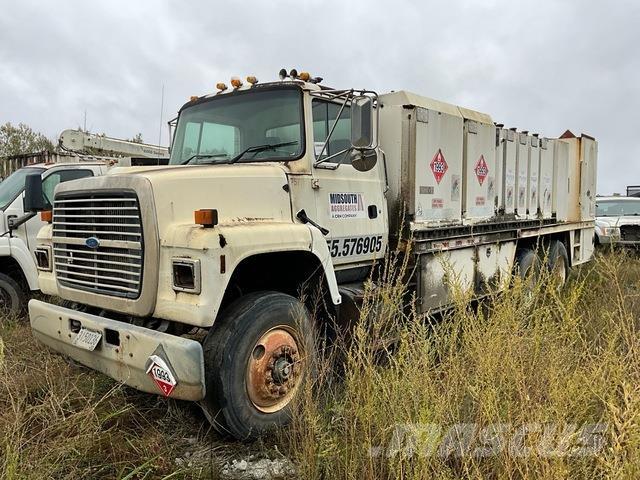 Ford LNT9000 شاحنات ذات صهاريج