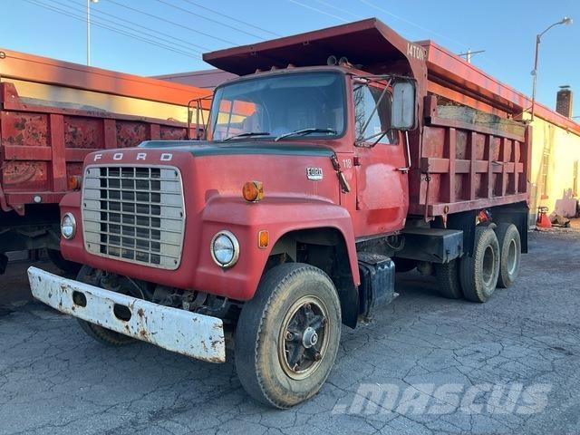 Ford LT8000 شاحنات قلابة