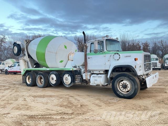 Ford LT9000 شاحنات أخرى