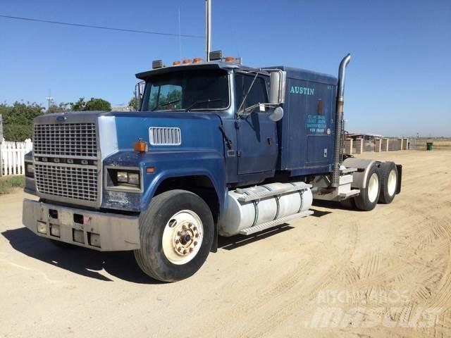 Ford LTL9000 وحدات الجر