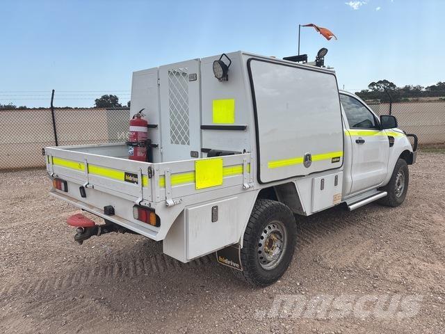 Ford Ranger شاحنات خفيفة/مفصلية الجوانب