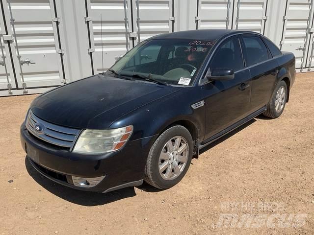 Ford Taurus SE سيارات