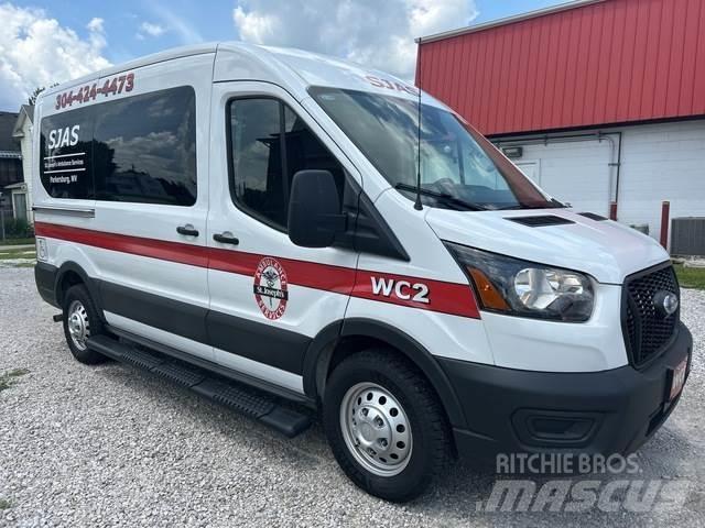 Ford Transit شاحنة مقفلة
