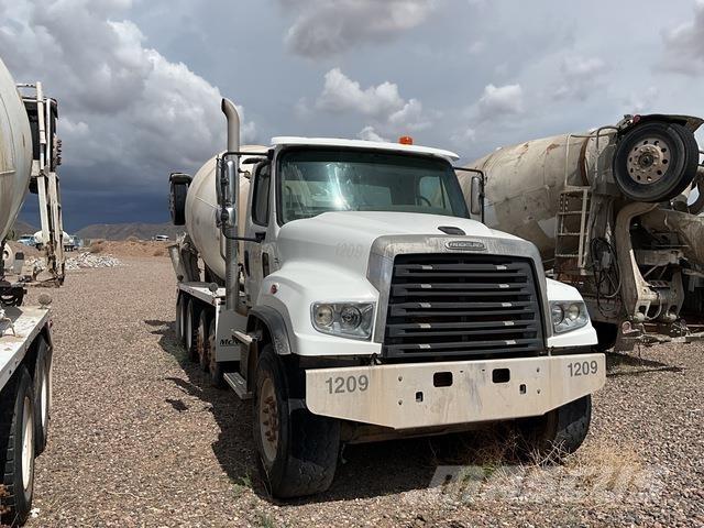 Freightliner  شاحنات أخرى