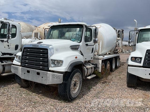 Freightliner  شاحنات أخرى
