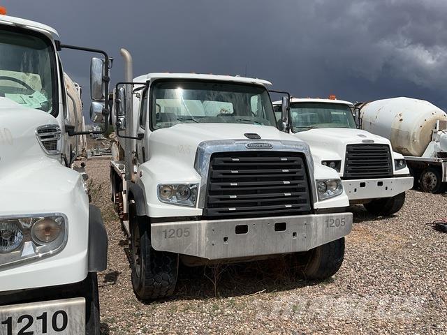 Freightliner  شاحنات أخرى
