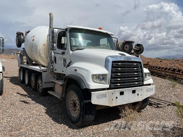 Freightliner  شاحنات أخرى