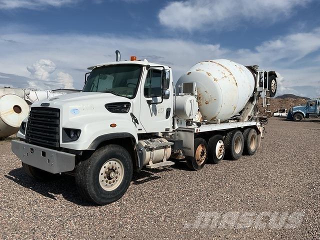 Freightliner  شاحنات أخرى